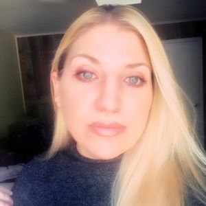 Meet your Posher, Valerie